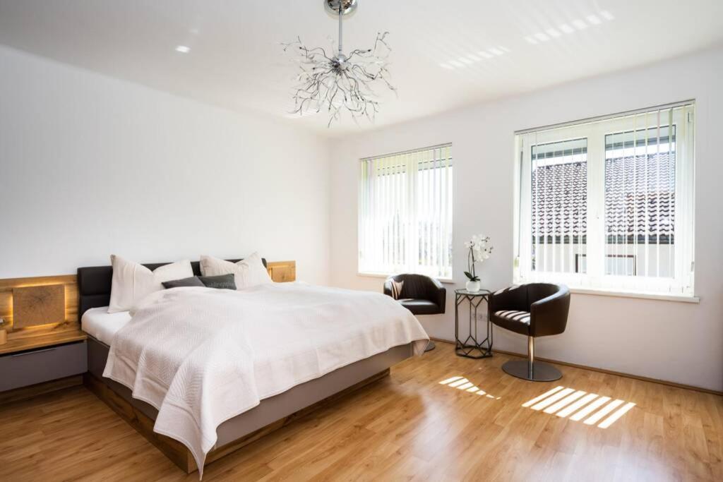 Schoenes Ferienhaus Mit Garten Pörtschach am Wörthersee Kültér fotó