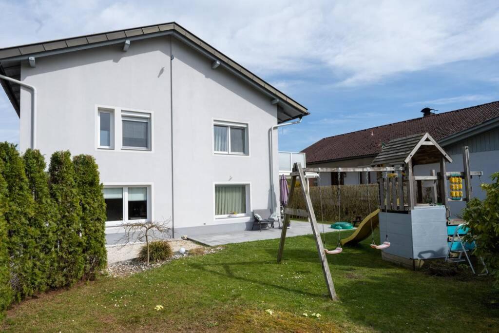 Schoenes Ferienhaus Mit Garten Pörtschach am Wörthersee Kültér fotó