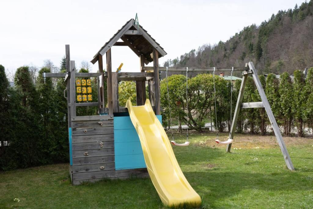 Schoenes Ferienhaus Mit Garten Pörtschach am Wörthersee Kültér fotó
