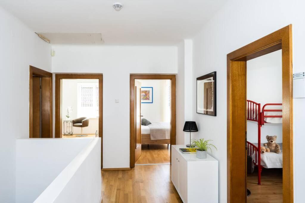 Schoenes Ferienhaus Mit Garten Pörtschach am Wörthersee Kültér fotó